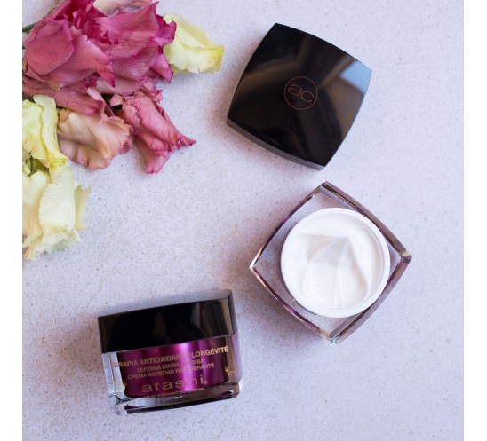 Crema Antiedad Regenerante Noche.-...