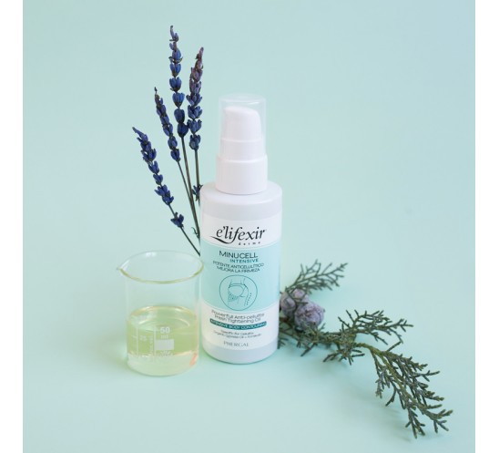 Minucell Intensive Aceite junto a lavanda