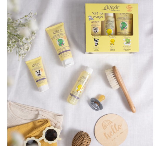 Bodegon con los productos del kit de viaje de elifexir baby Bodegon con los productos del kit de viaje de elifexir baby