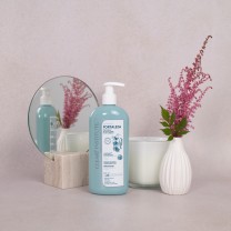 Champú fortaleza de cleare institute que estimula el crecimiento del cabello