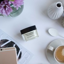 Terapia iluminadora protectora antifatiga lifestyle Atashi