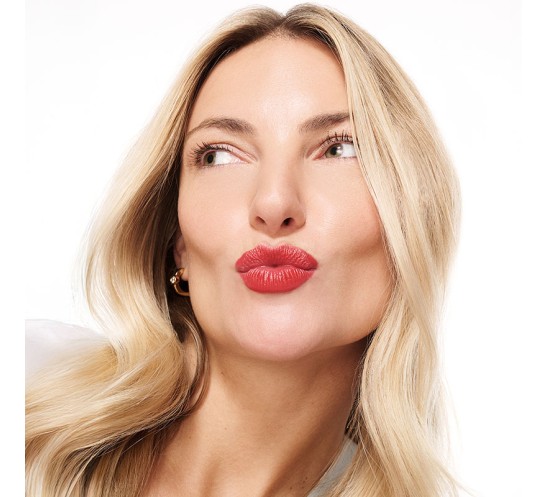 Red Obsession Modelo