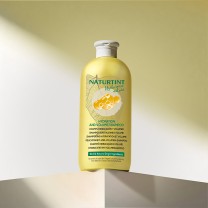Champú Hyaluronic Nature en peana