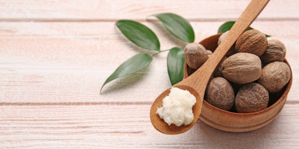 Manteca de karité: propiedades y beneficios para el cabello
