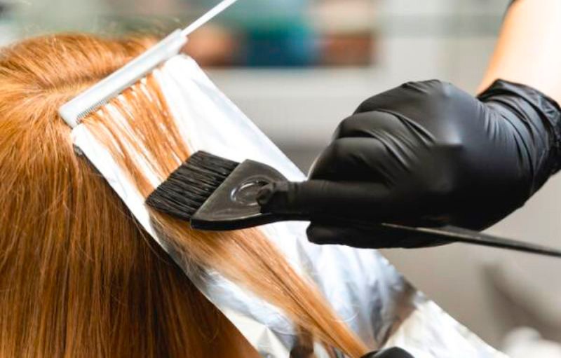 Cómo teñirse el pelo en casa como un profesional paso a paso