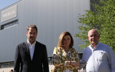 Phergal celebra su 38 aniversario con sus empleados en el jardín botánico de sus instalaciones en Torrejón de Ardoz